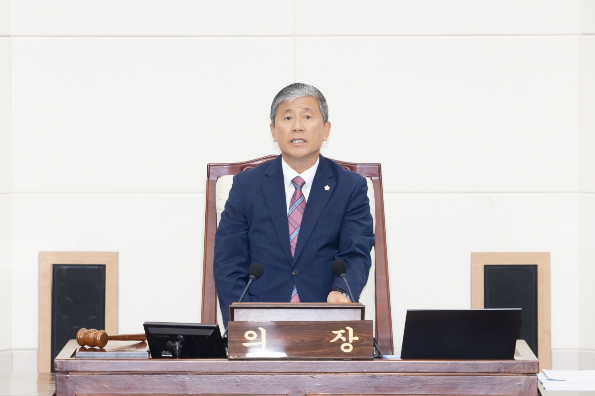 20250910-003[AMG_7119-제290회 임시회 제1차 본회의시 양진오 부의장 회의주재.jpg