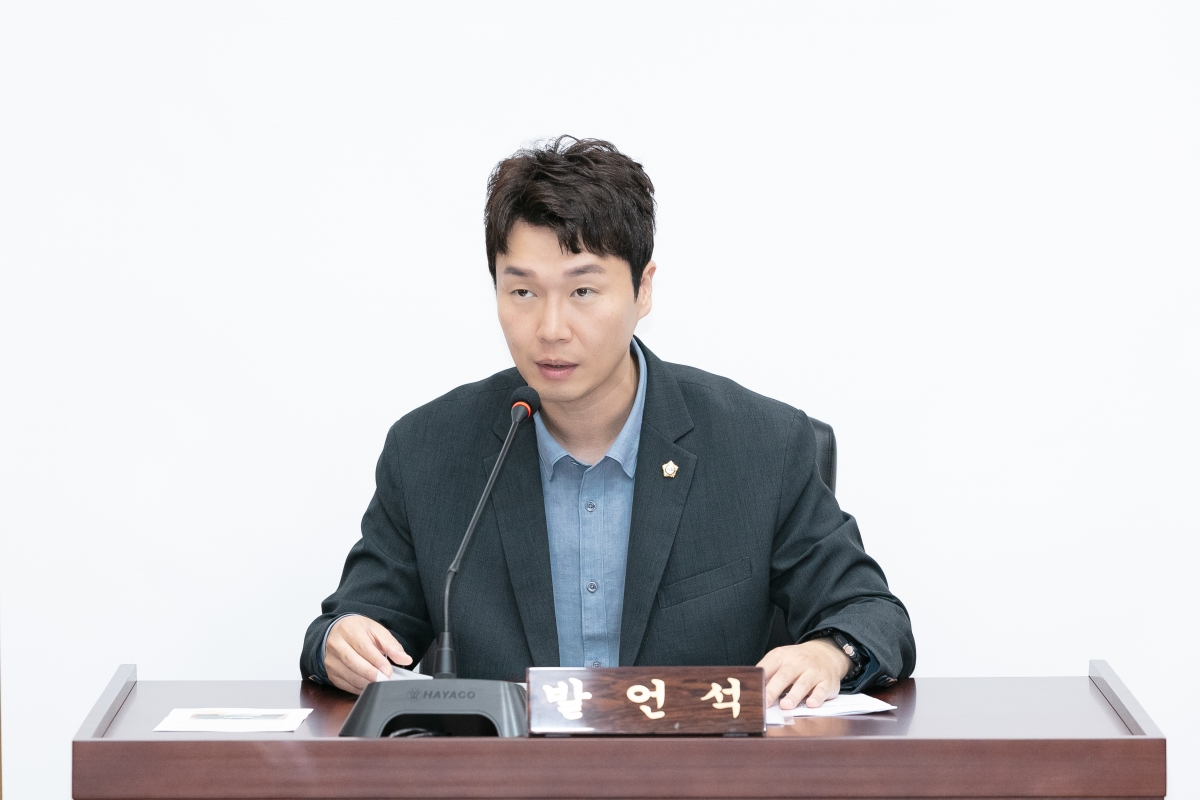 20250911-019[IMG_1537-제290회 임시회시 기획행정위원회 조례안 등 심사활동.jpg