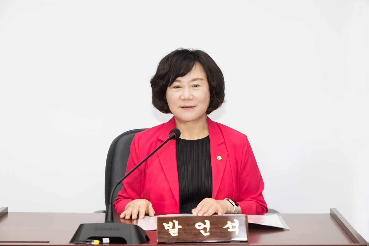 20250911-062[AMG_7310-제290회 임시회시 문화환경위원회 조례안 등 심사활동.jpg