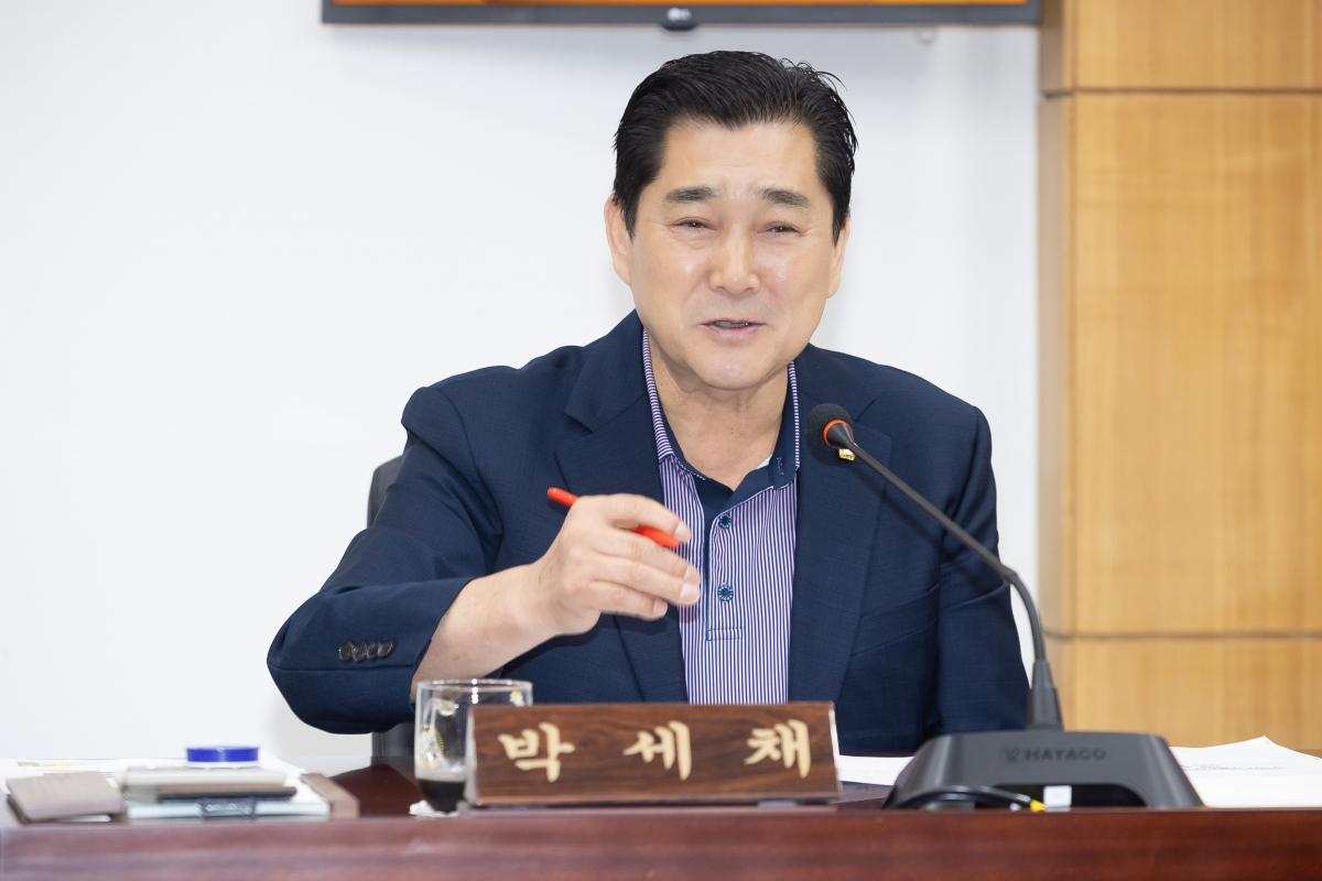 20250911-079[AMG_7425-제290회 임시회시 문화환경위원회 조례안 등 심사활동.jpg