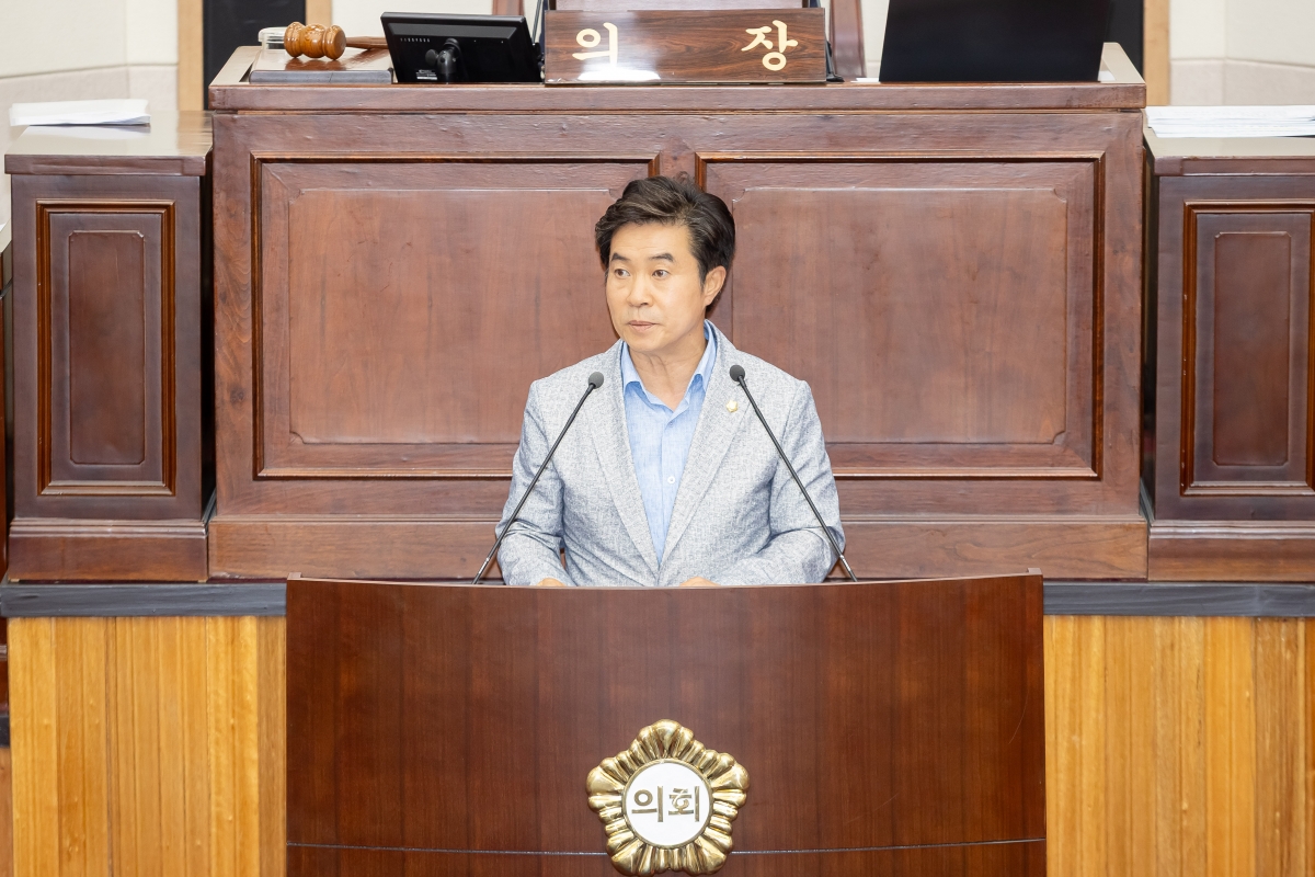 20250917-007[AMG_7877-제290회 임시회 제2차 본회의시 강승수 의원 5분 자유발언.jpg