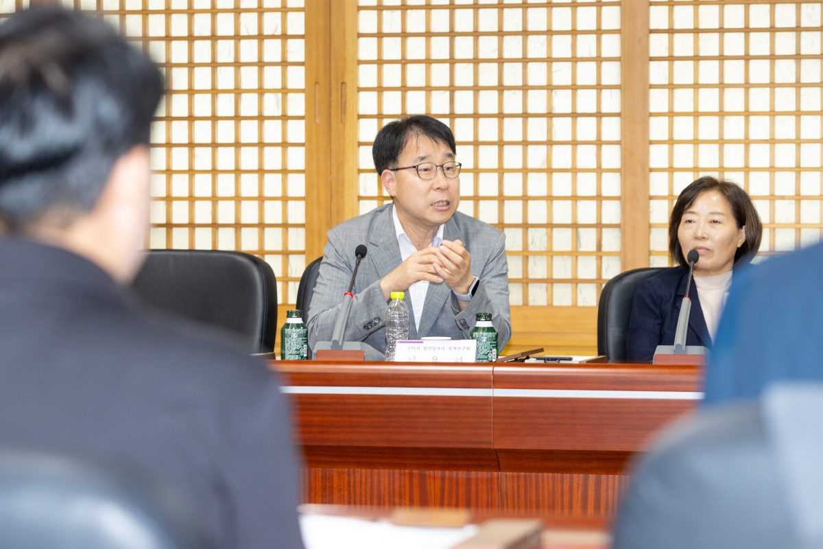20250917-064[AMG_8082-의원연구단체 청년 일자리 청책연구회 중간보고회.jpg