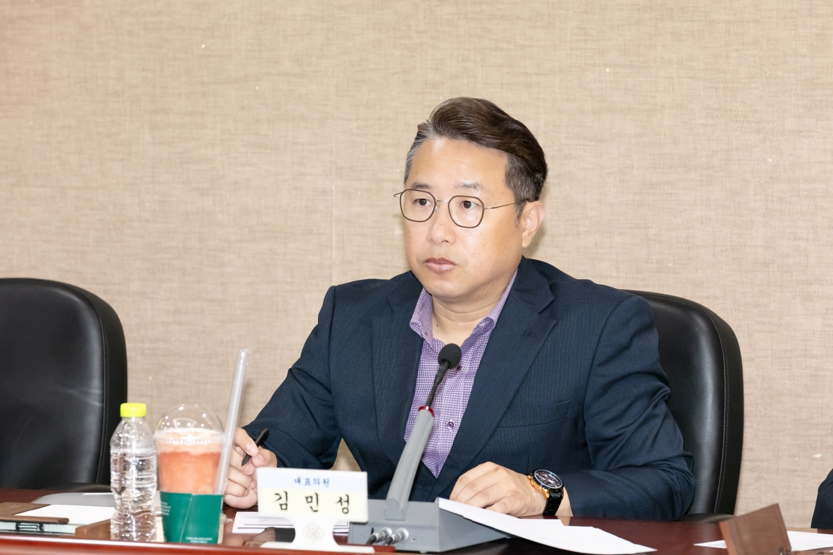 20250926-015[IMG_1917-의원연구단체 구미시 각종 위원회 실태 분석 연구회 소통간담회.jpg