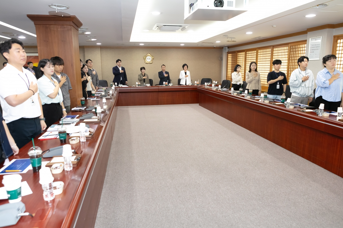 20250926-001[IMG_1843-의원연구단체 구미시 각종 위원회 실태 분석 연구회 소통간담회.jpg