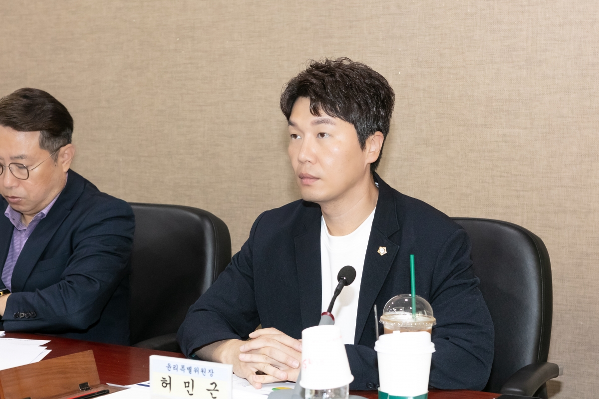 20250926-013[IMG_1907-의원연구단체 구미시 각종 위원회 실태 분석 연구회 소통간담회.jpg