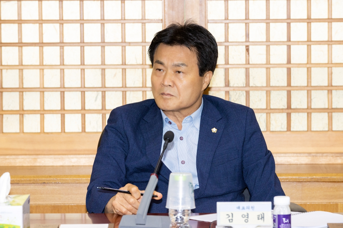 20250926-122[AMG_8980-의원연구단체 구미시 각종 위원회 실태 분석 연구회 소통간담회.jpg