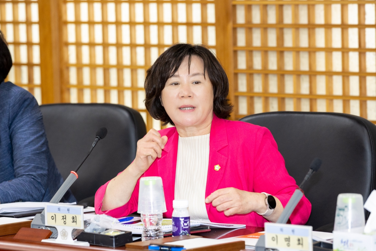 20250926-123[AMG_8982-의원연구단체 구미시 각종 위원회 실태 분석 연구회 소통간담회.jpg