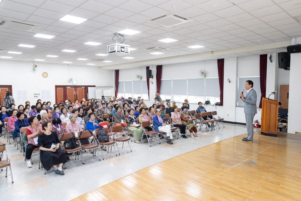 20250930-055[AMG_9336-구미노인대학 박교상 의장 특강.jpg