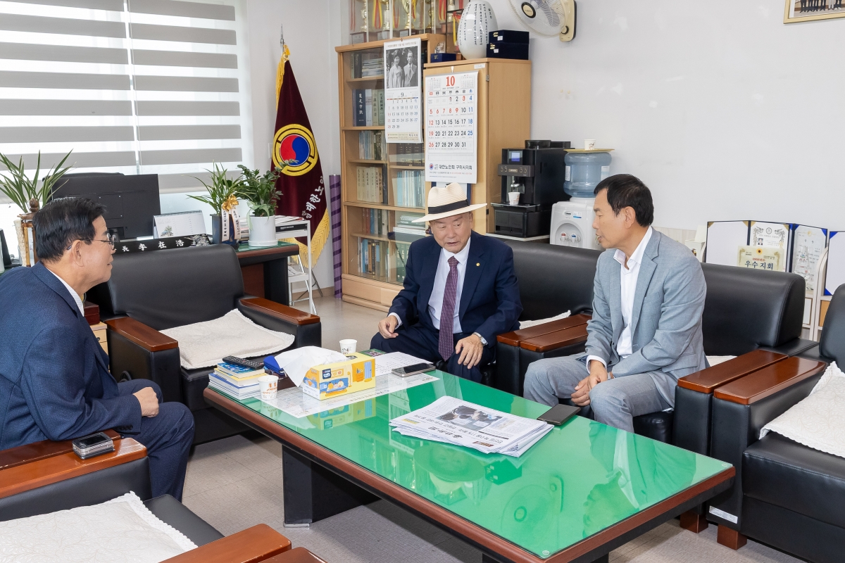 20250930-045[AMG_9307-구미노인대학 박교상 의장 특강.jpg