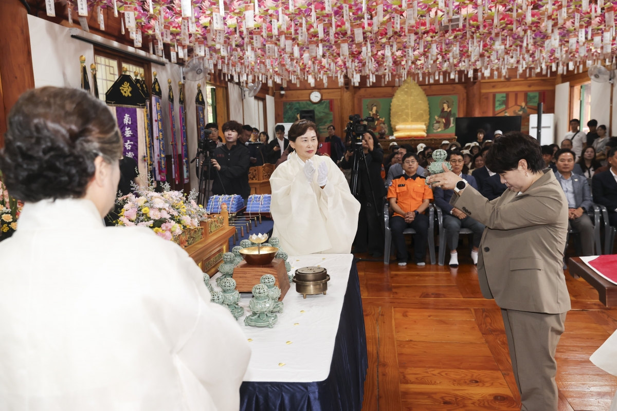 20251003-059[AMG_0067-1-제9회 향문화 대제전.jpg