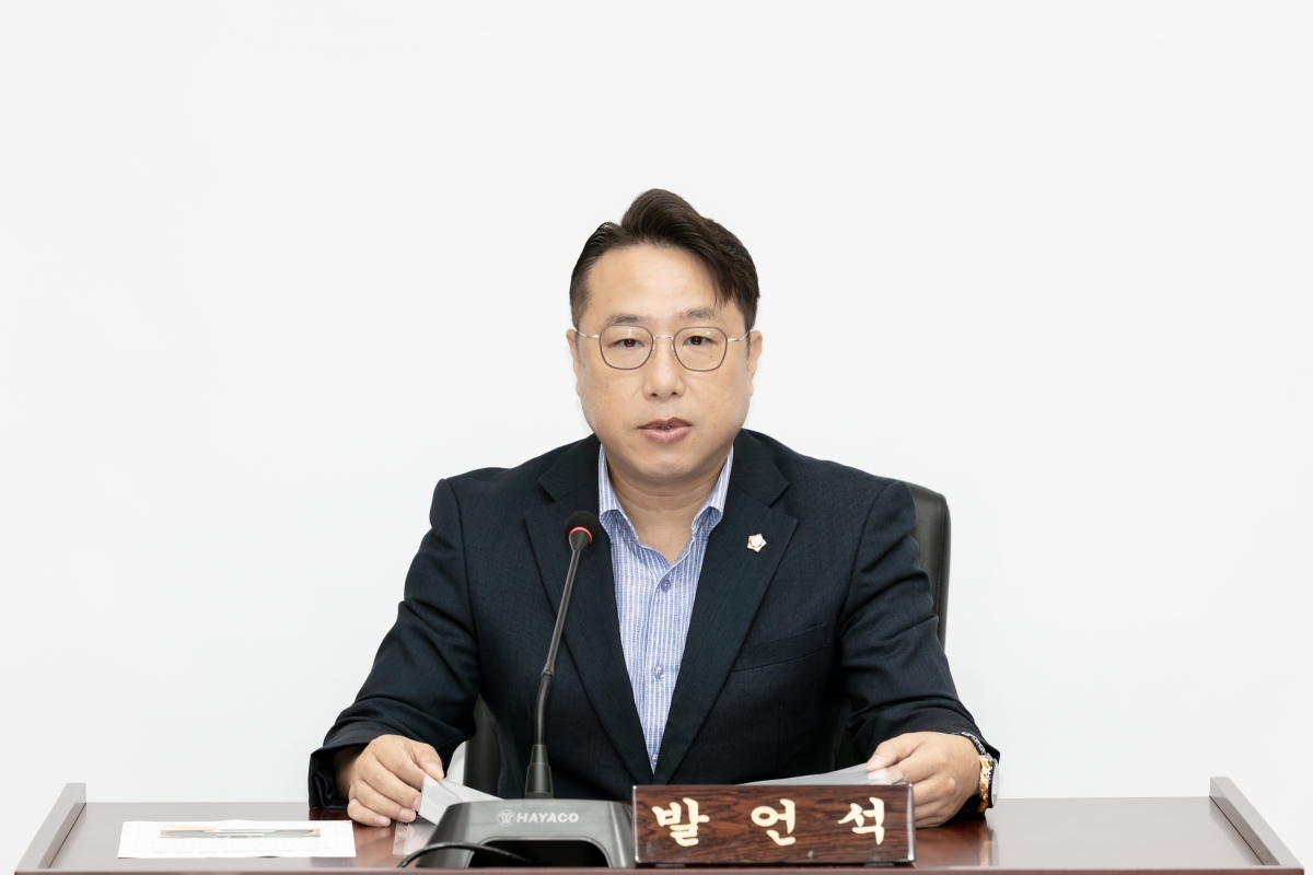 20251016-018[IMG_2056-제291회 임시회시 기획행정위원회 조례안 등 심사활동.jpg