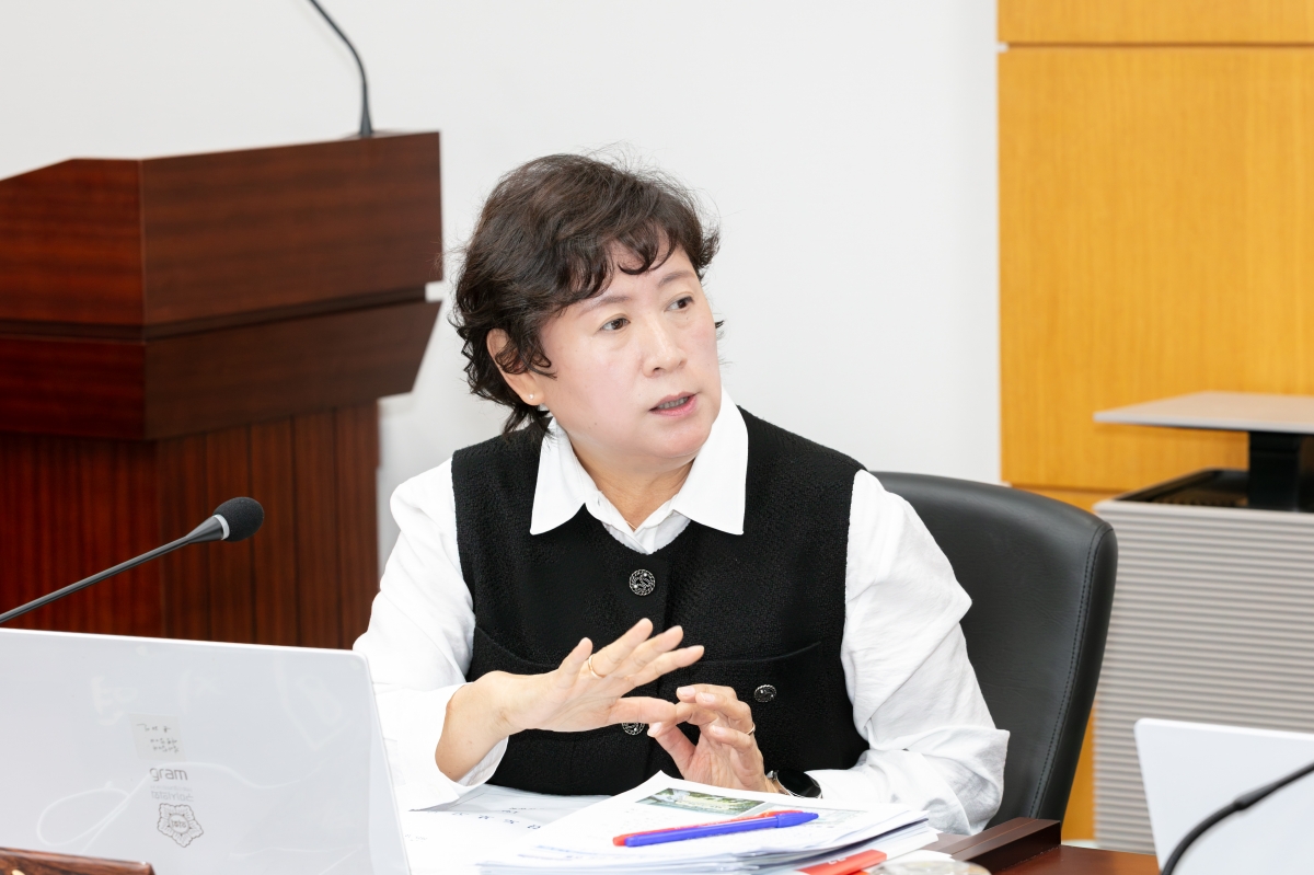 20251016-038[IMG_2194-제291회 임시회시 기획행정위원회 조례안 등 심사활동.jpg