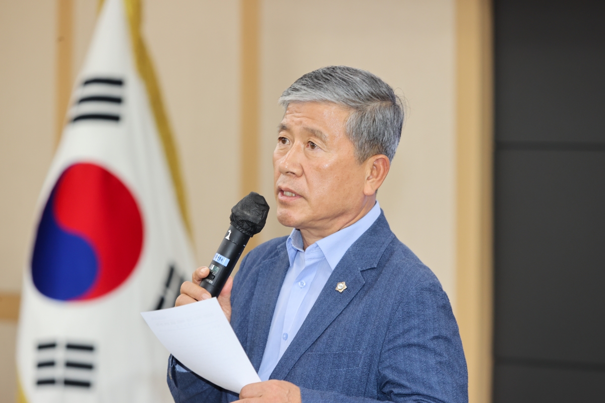 20251020-030[AMG_2015-1-의원연구단체 구미시 각종 위원회 실태분석연구회 최종보고회.JPG