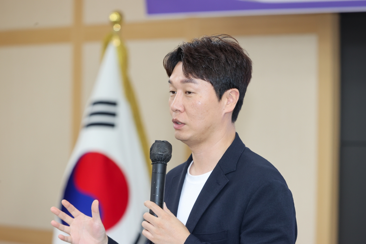 20251020-044[AMG_2050-1-의원연구단체 구미시 각종 위원회 실태분석연구회 최종보고회.JPG