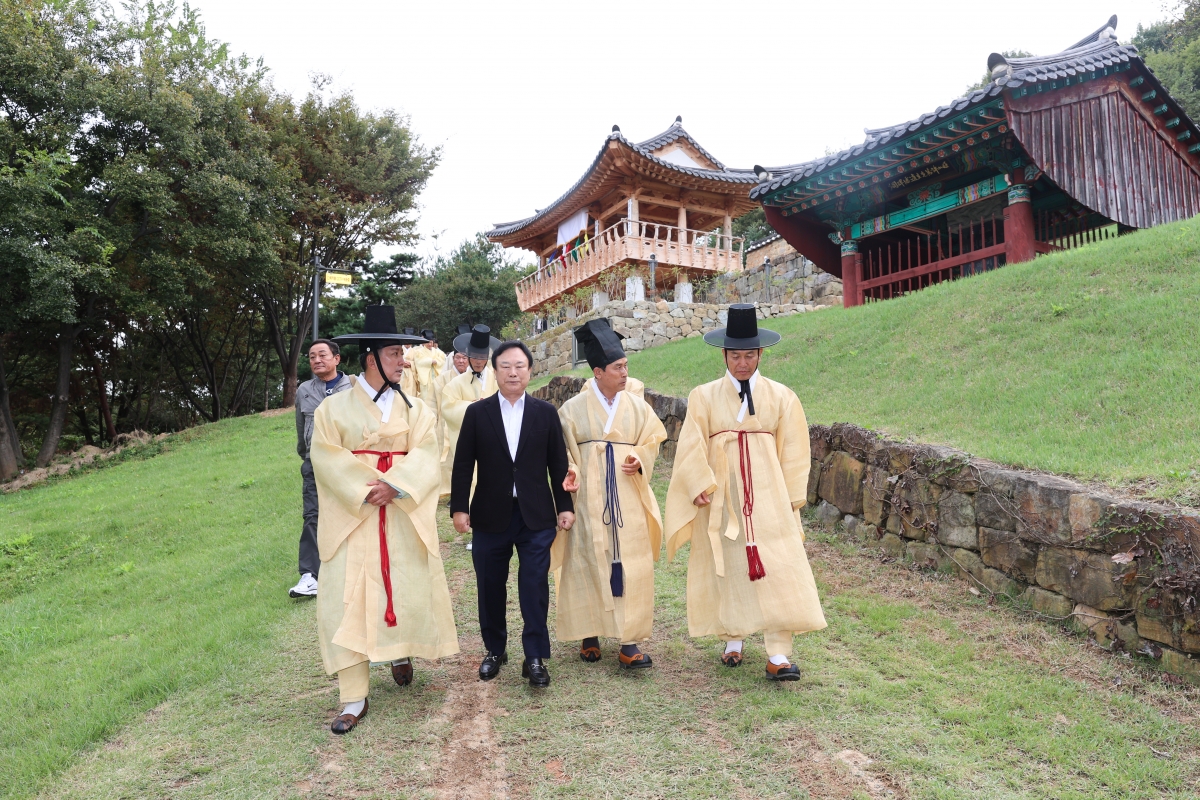 20251021-030[AMG_2186-1-왕산 허위 선생 순국 117주기 추모행사.JPG