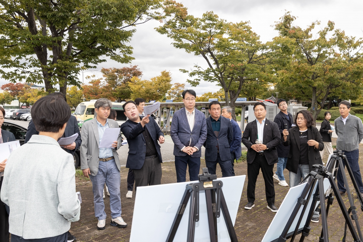 20251022-045[AMG_2567-제291 임시회시 산업건설위원회 구미시농산물도매시장 현장방문활동.jpg