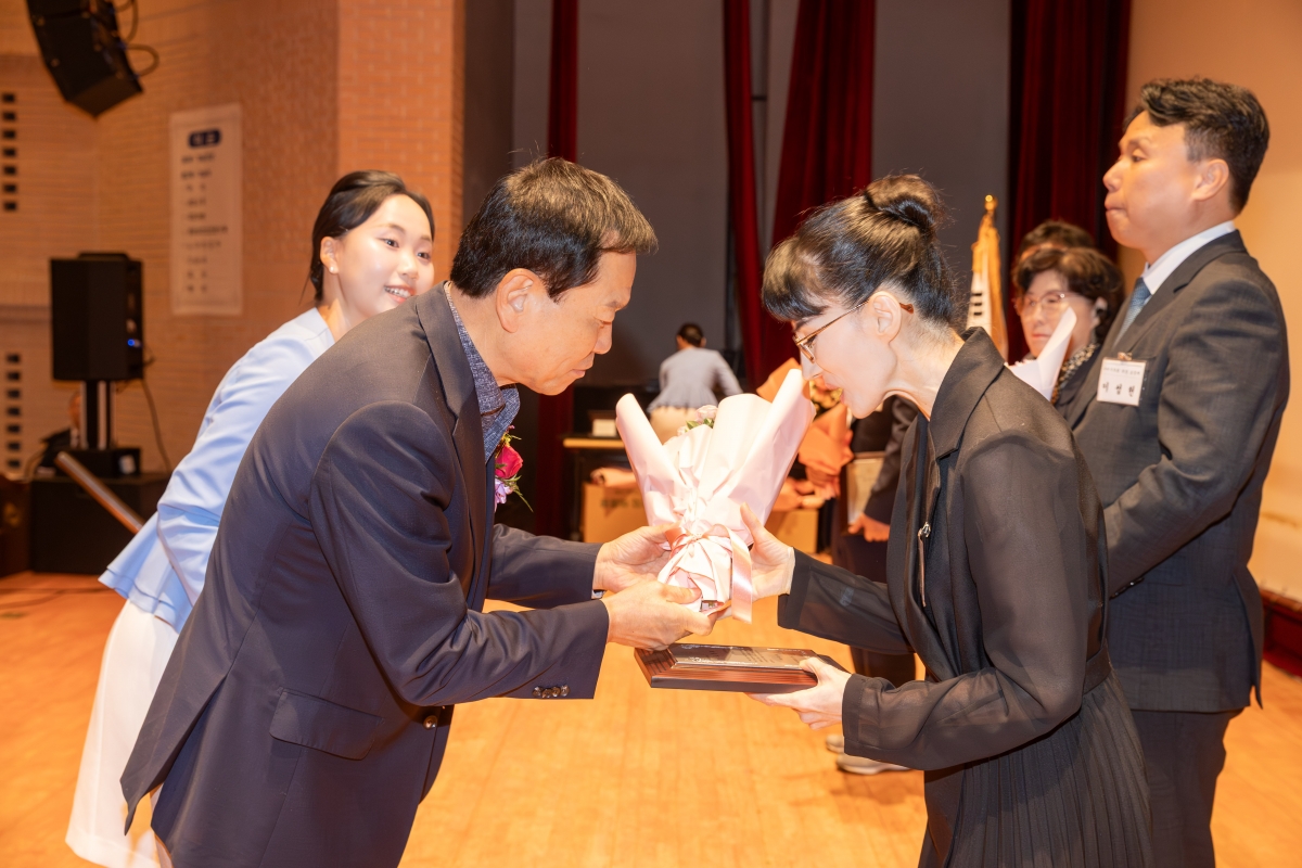 20251016-111[AMG_0671-2025 문화의 날 기념식.jpg