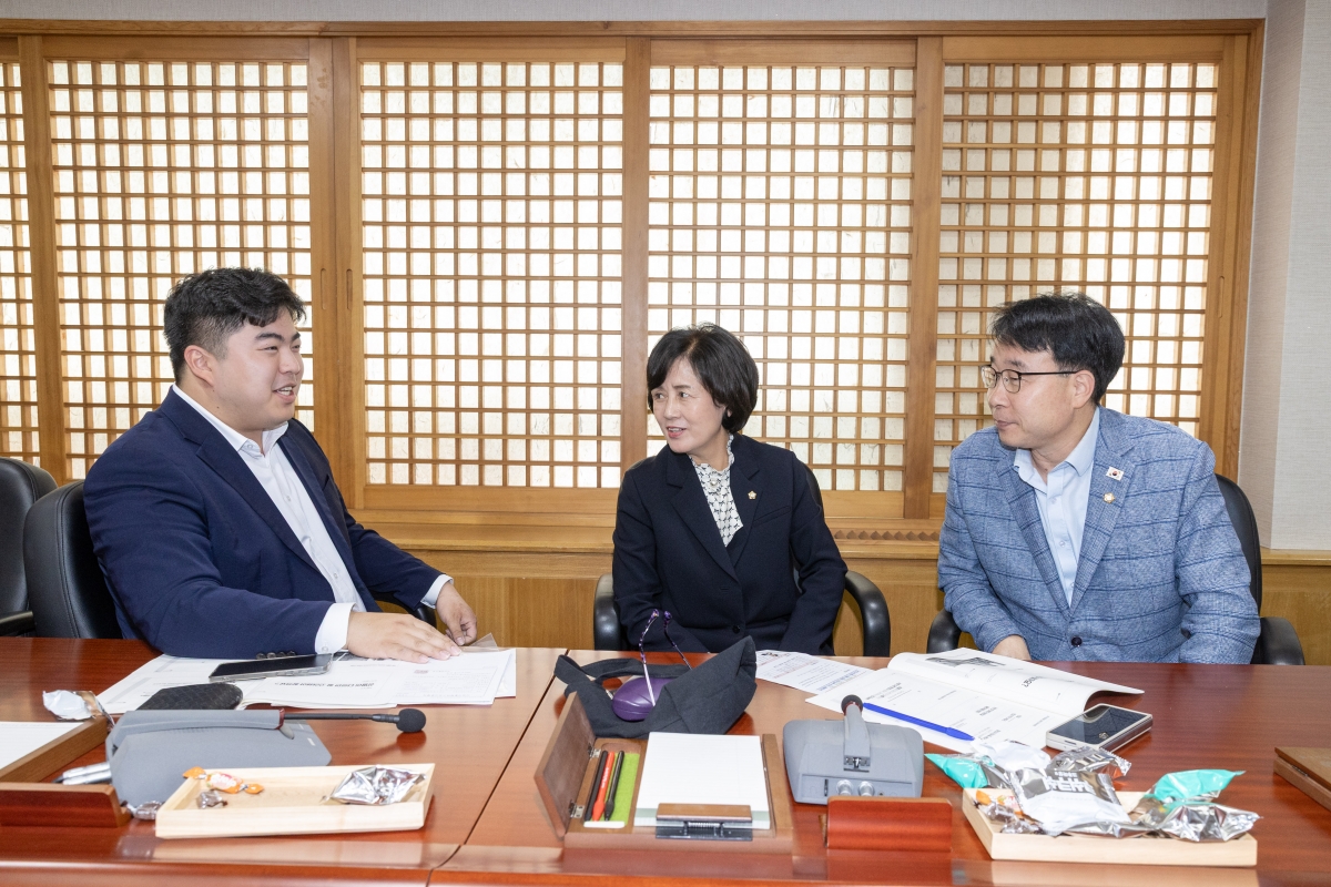 20251024-065[AMG_3142-구미시의회 의원 법정의무교육.jpg