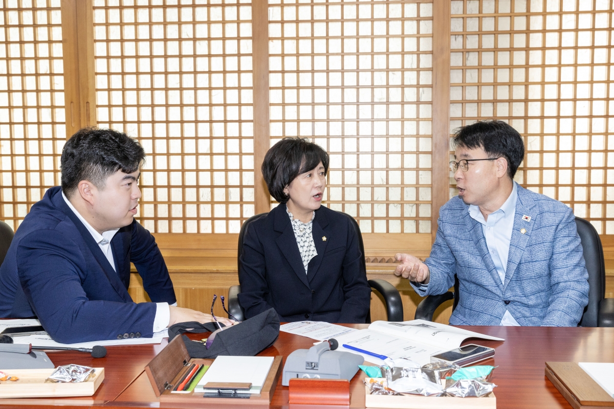 20251024-072[AMG_3157-구미시의회 의원 법정의무교육.jpg