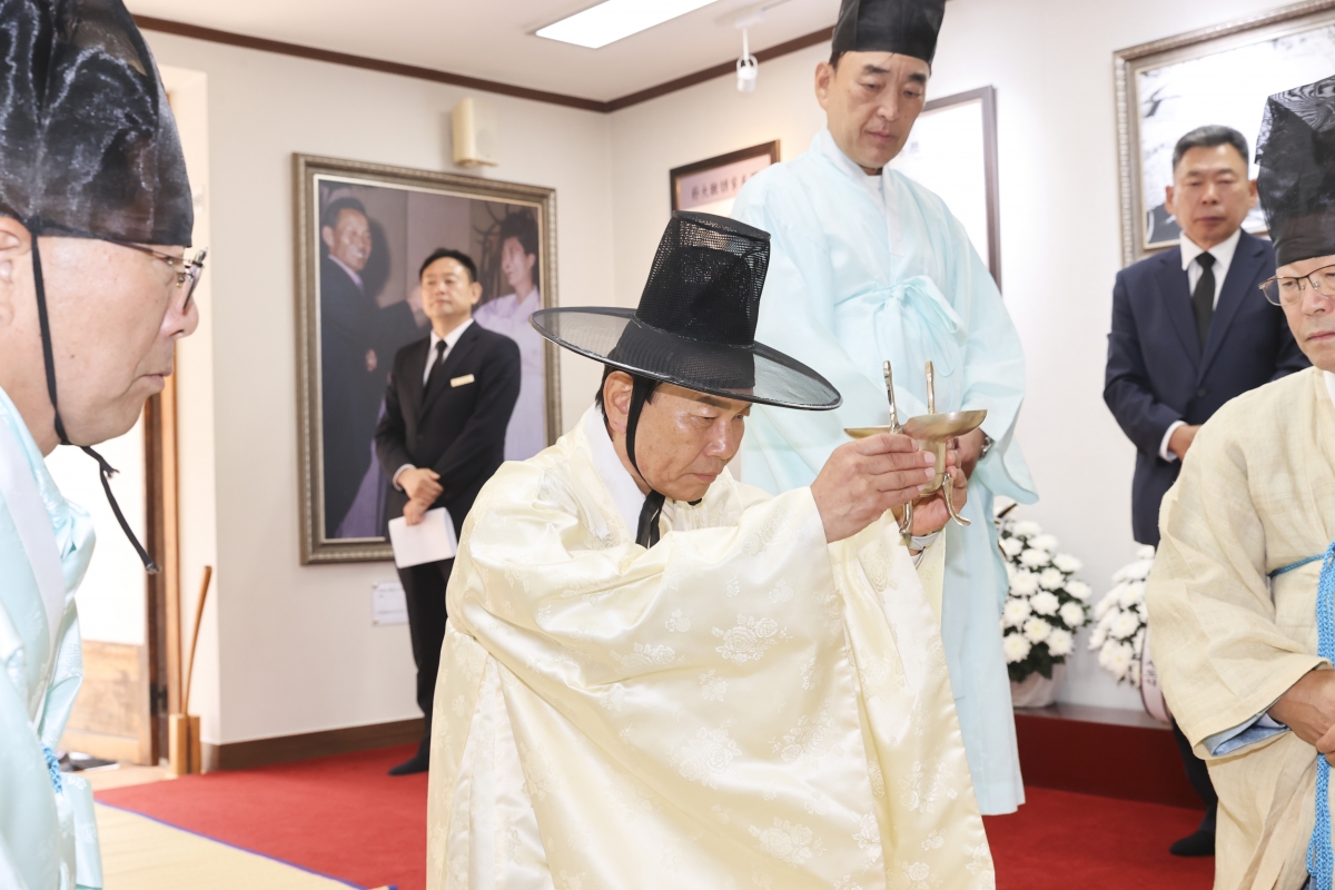 20251026-029[AMG_3299-1-박정희대통령 서거 46주기 추도제 및 추도식.jpg