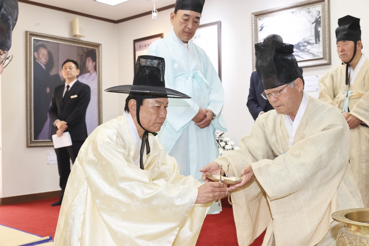 20251026-031[AMG_3302-1-박정희대통령 서거 46주기 추도제 및 추도식.jpg