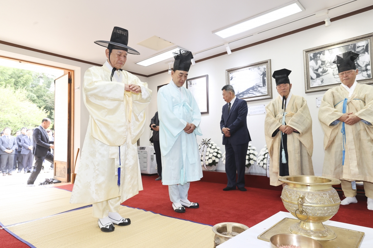 20251026-033[AMG_3306-1-박정희대통령 서거 46주기 추도제 및 추도식.jpg