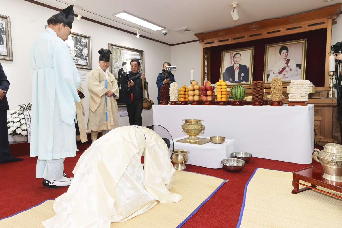 20251026-035[AMG_3312-1-박정희대통령 서거 46주기 추도제 및 추도식.jpg