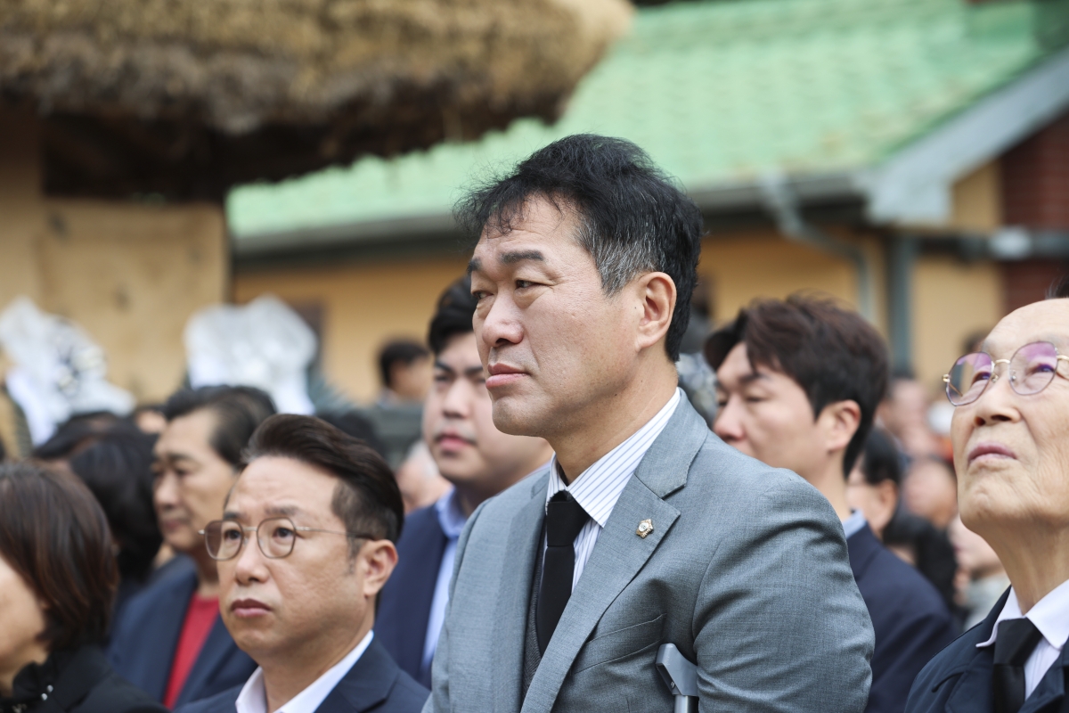 20251026-012[AMG_3250-1-박정희대통령 서거 46주기 추도제 및 추도식.jpg