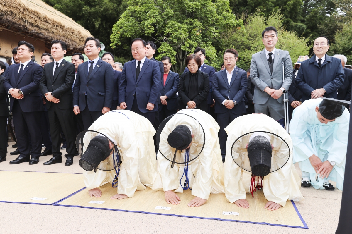 20251026-019[AMG_3268-1-박정희대통령 서거 46주기 추도제 및 추도식.jpg