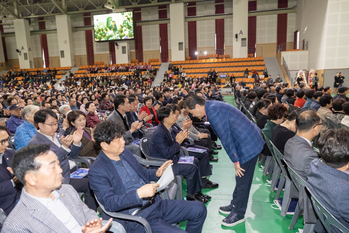 20251030-050[AMG_4531-제29회 노인의 날 기념식-1.JPG