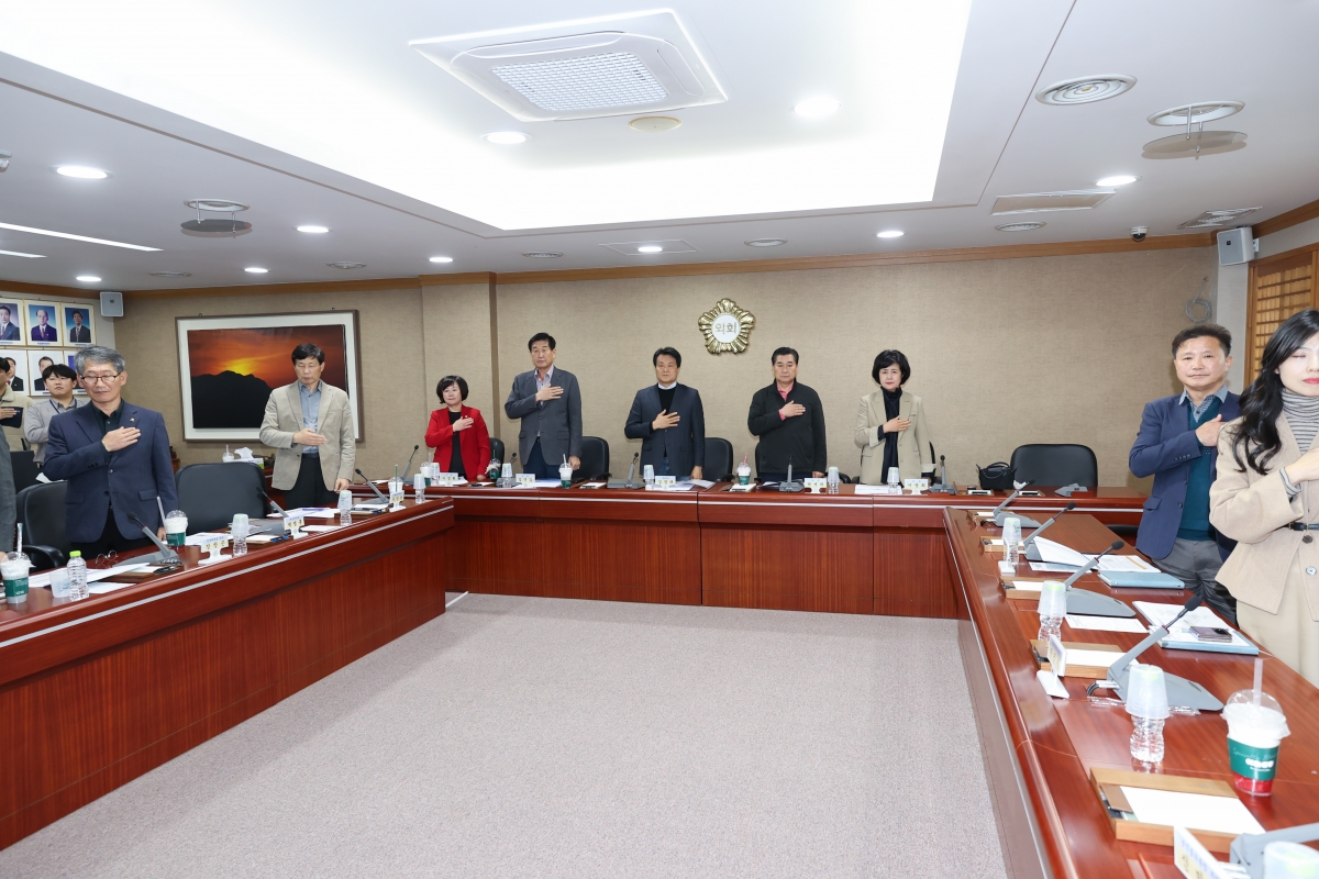 20251030-091[AMG_4656-1-의원연구단체 그린로컬 축제관광 연구회 최종보고회.JPG