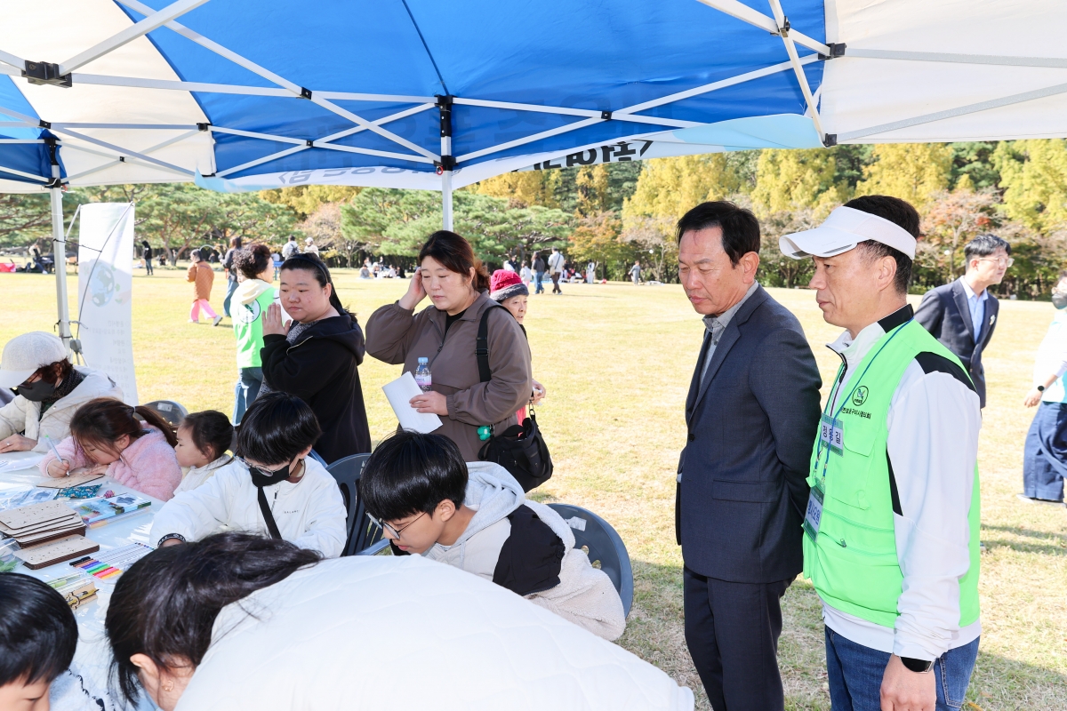 20251101-028[AMG_5122-1-제22회 자연보호 백일장.JPG