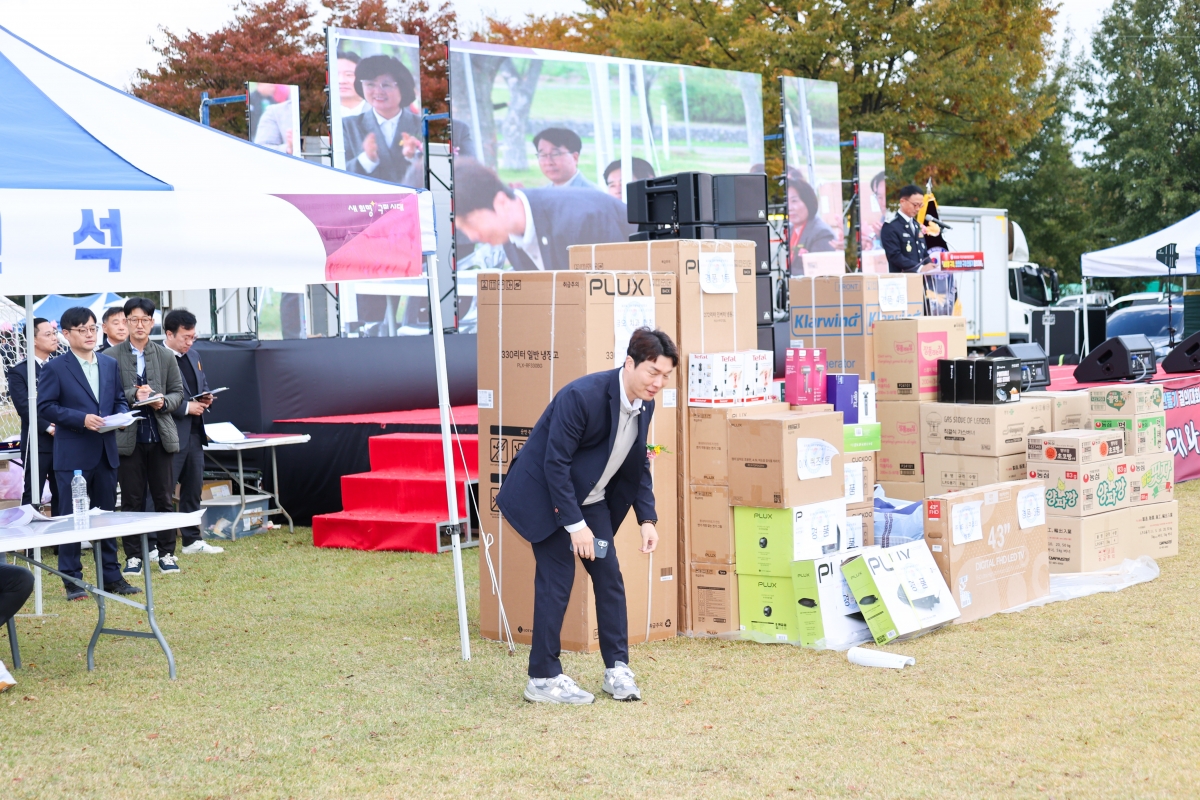 20251102-008[AMG_5190-1-구미시 자율방범 범죄예방 실천결의대회.JPG