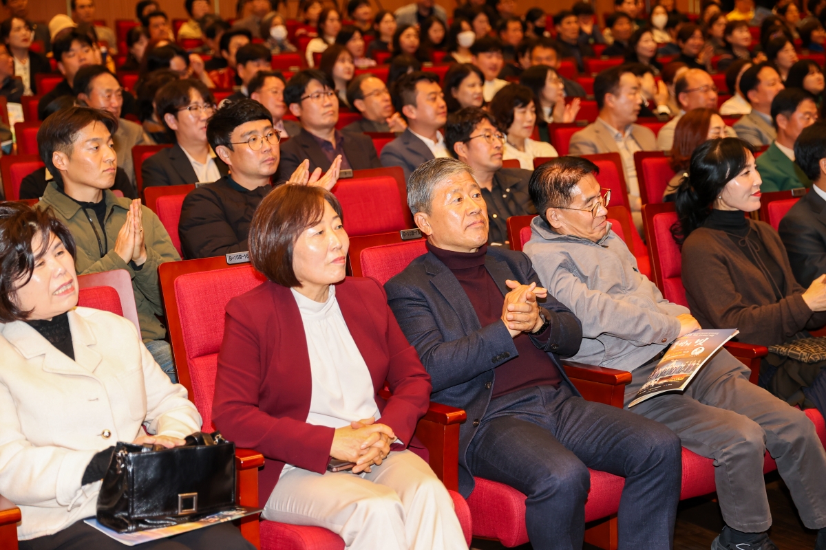 20251104-104[AMG_5645-1-제34회 새마을여성합창단 정기연주회.JPG