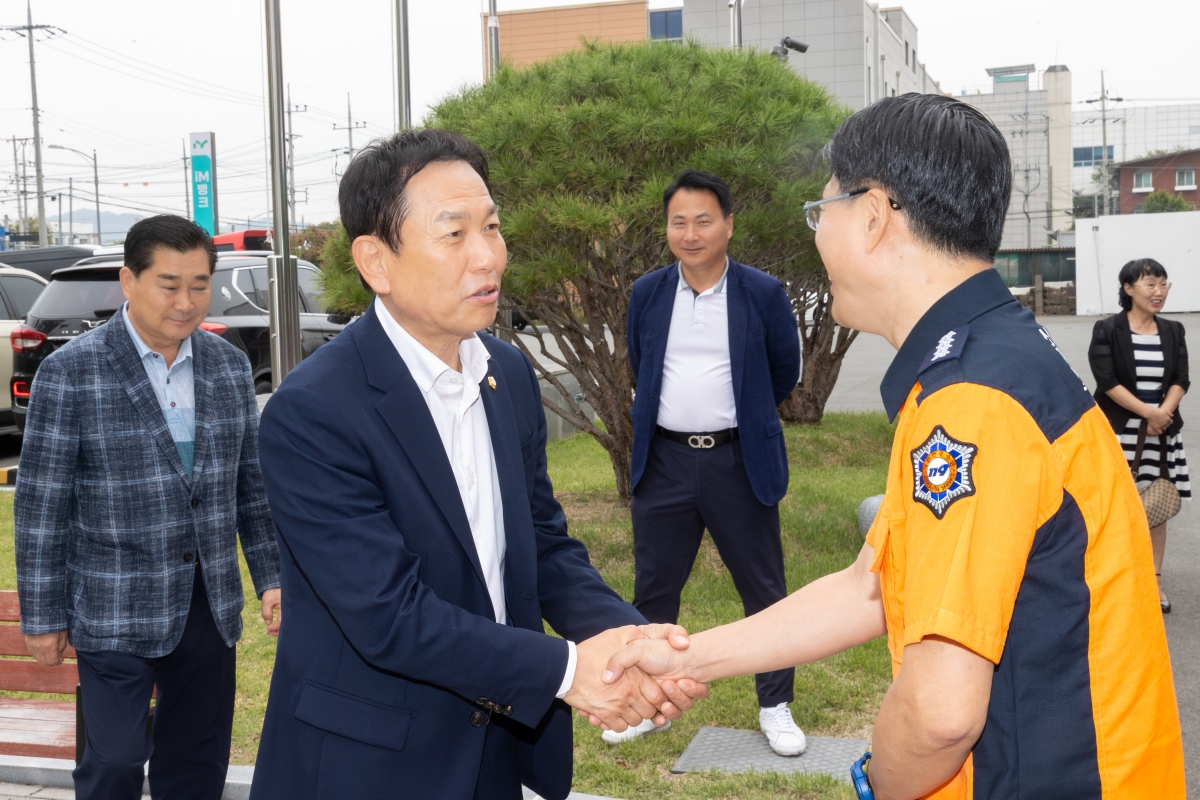 20251002-002[AMG_9627-2025 추석 맞이 구미소방서 격려 방문.jpg
