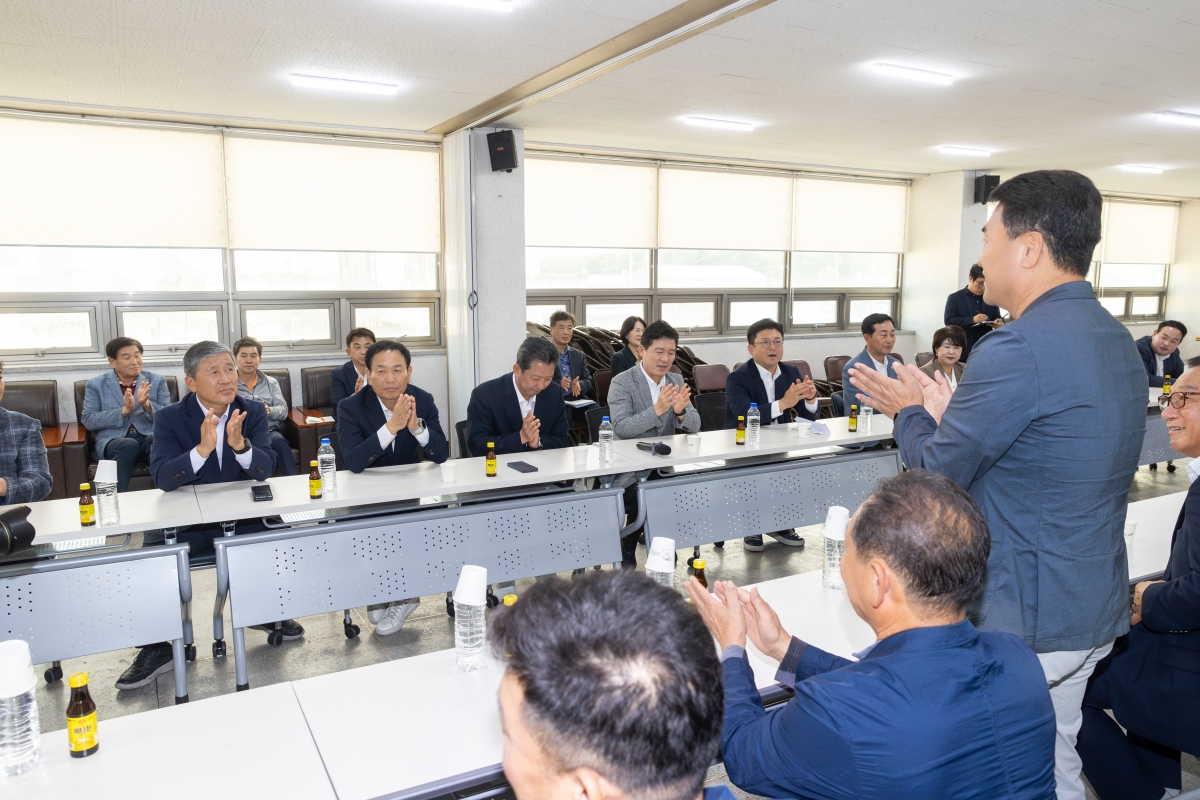 20251002-025[AMG_9692-2025 추석 맞이 개인택시지부 격려 방문.jpg