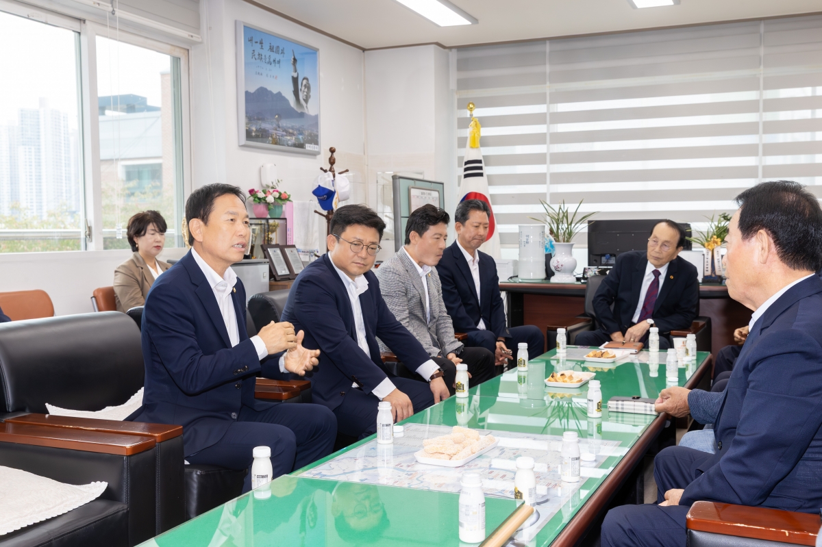 20251002-078[AMG_9870-2025 추석 맞이 노인종합복지회관 격려 방문.jpg