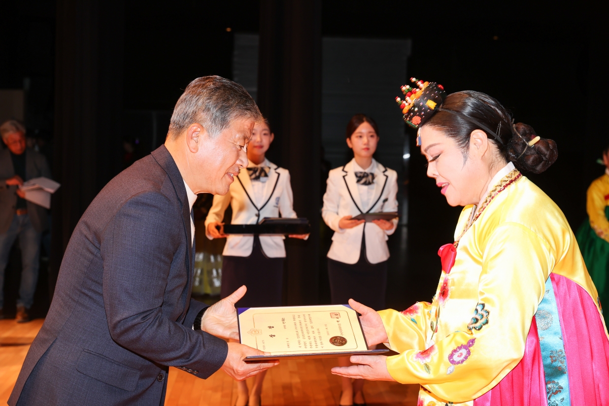 20251115-140[AMG_6670-1-제5회 낙동강구비 구미전국시니어무용대제전.JPG