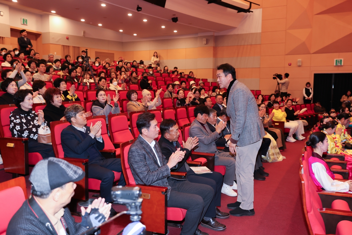 20251115-129[AMG_6643-1-제5회 낙동강구비 구미전국시니어무용대제전.JPG