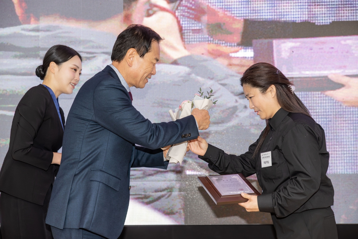 20251120-017[AMG_7128-2025 구미시 농아인의 날 기념식.jpg