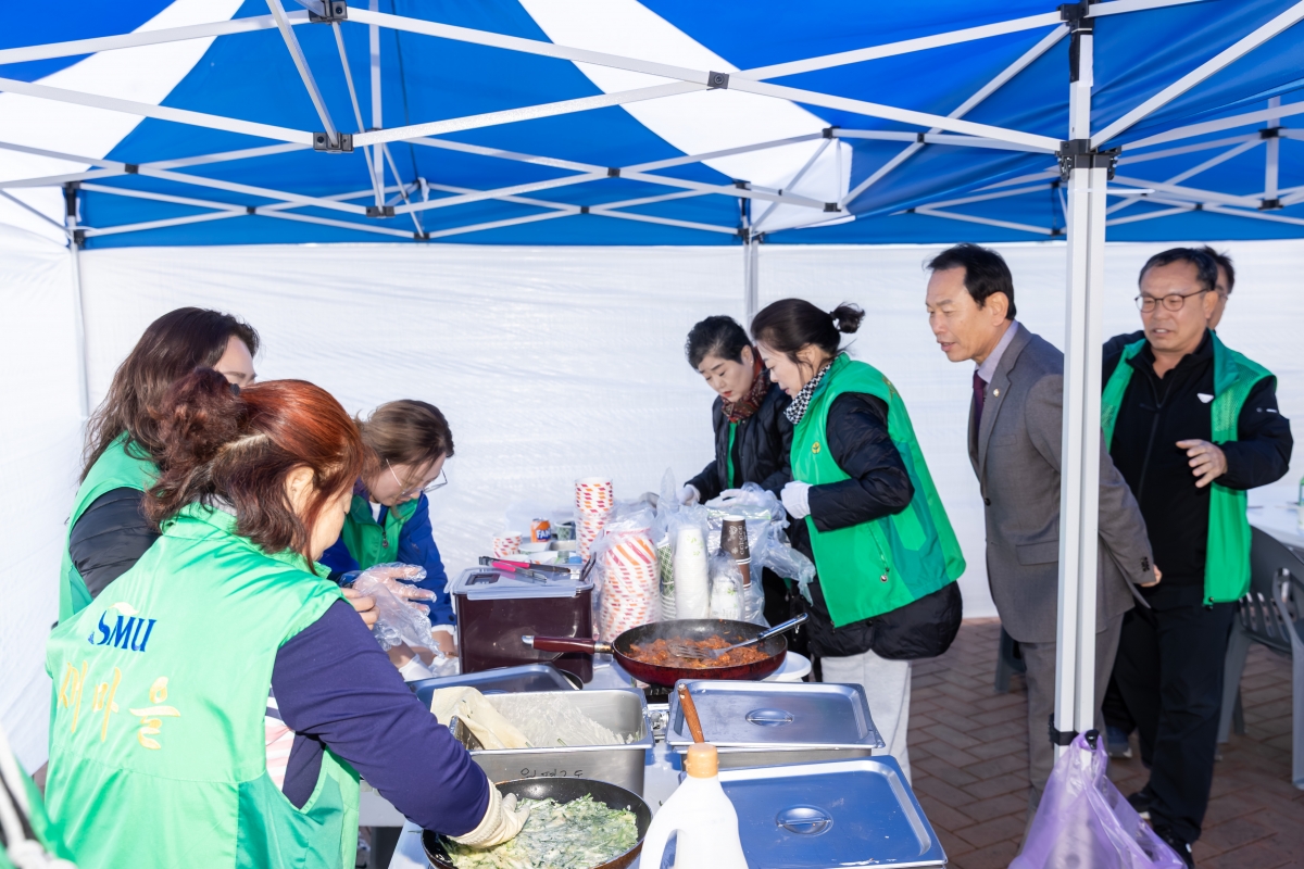 20251121-072[AMG_7484-구미시 새마을의 날 기념 한마음대회 및 환경살리기.jpg