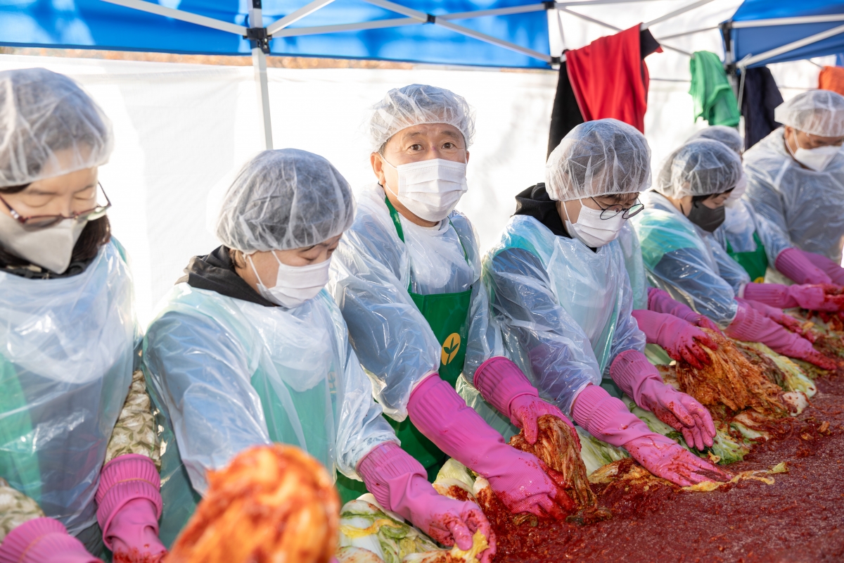 20251124-051[AMG_7783-2025 사랑의 김장담그기.jpg