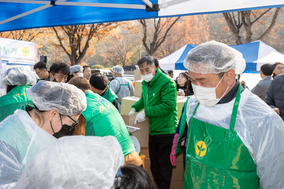 20251124-062[AMG_7817-2025 사랑의 김장담그기.jpg
