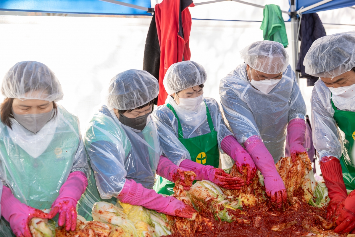 20251124-052[AMG_7787-2025 사랑의 김장담그기.jpg