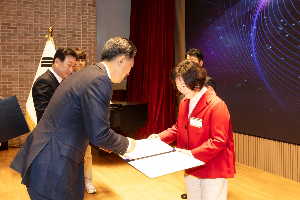 20251126-089[IMG_4252-민주평통 구미시협의회 제22기 출범식 및 3차 정기회의.jpg