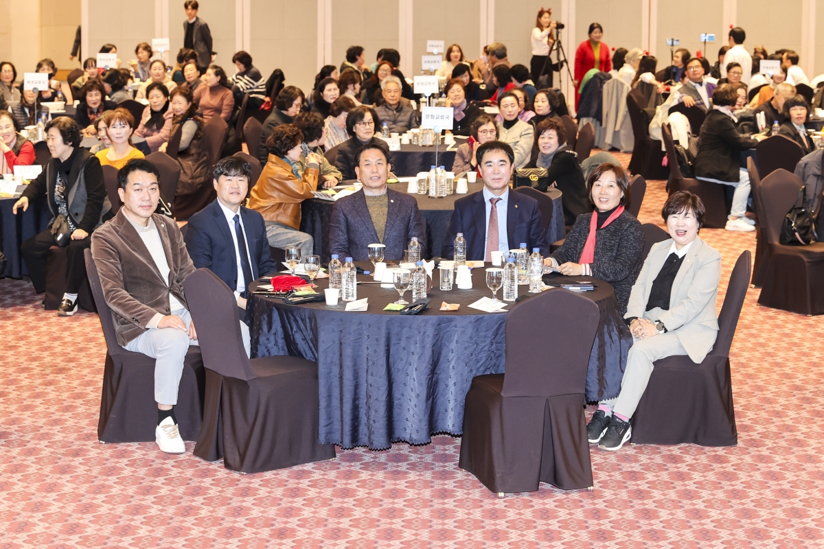 20251128-072[AMG_8904-2-구미국제친선협회 역량강화 교육.jpg