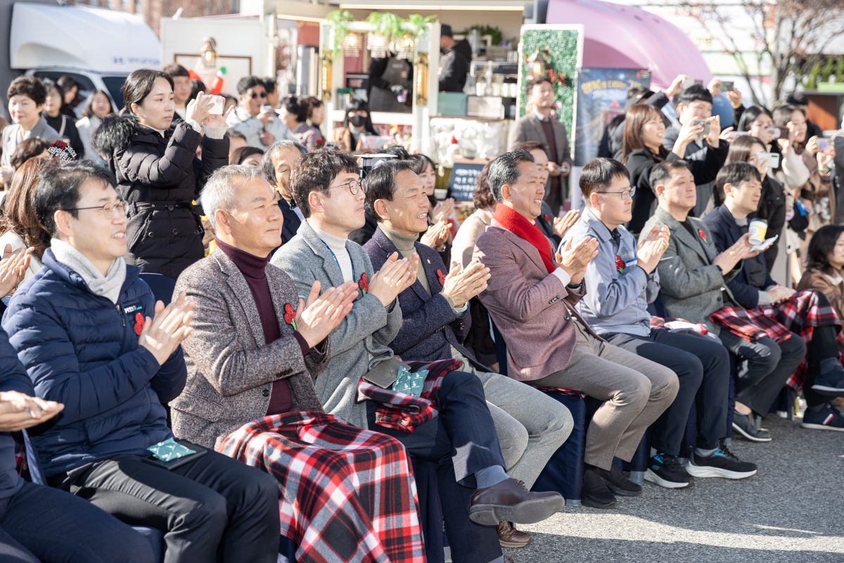 20251201-053[AMG_9249-사랑의온도탑 제막식.jpg