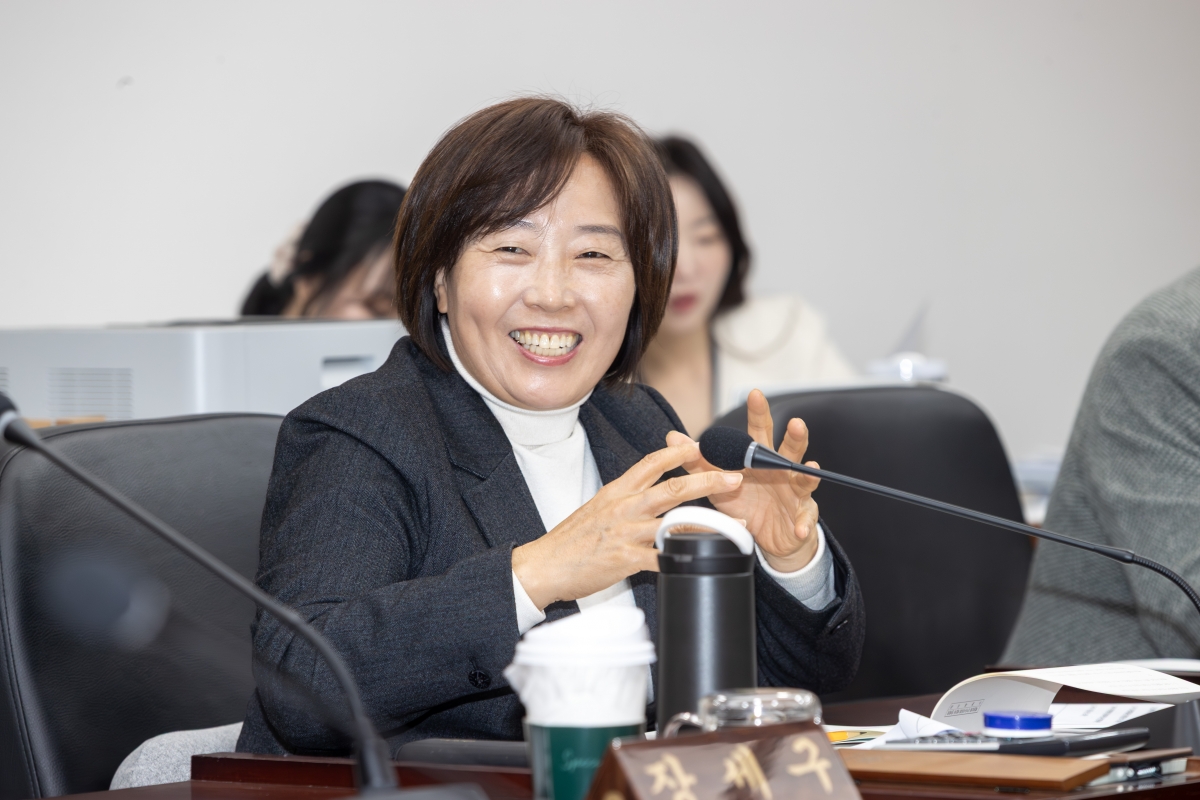 20251126-048[AMG_8255-제292회 제2차 정례회시 산업건설위원회 조례안 등 심사활동.jpg