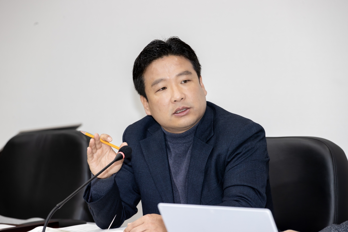 20251202-019[AMG_9489-제292회 제2차 정례회시 산업건설위원회 소관 2026년도 예산안 및 기금운용계획안 예비심사 활동.jpg