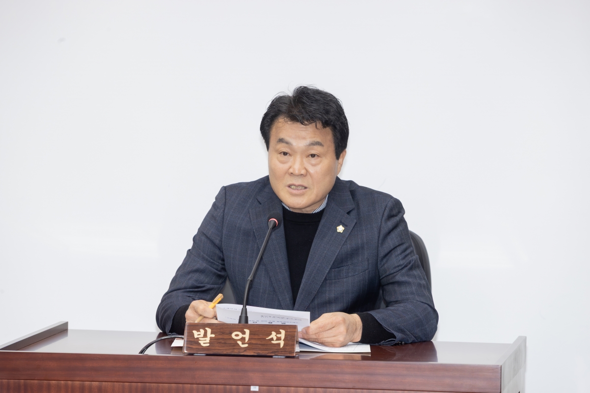 20251126-066[AMG_8168-제292회 제2차 정례회시 문화환경위원회 조례안 등 심사활동.jpg